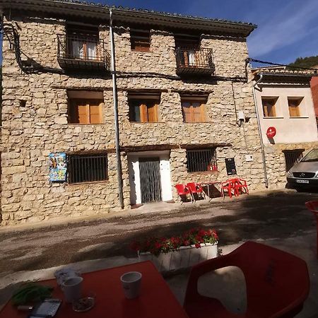 Casa Rural Y Albergue Tormon Esterno foto