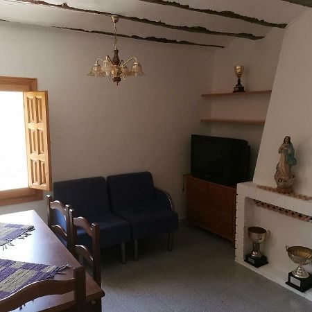 Casa Rural Y Albergue Tormon Esterno foto
