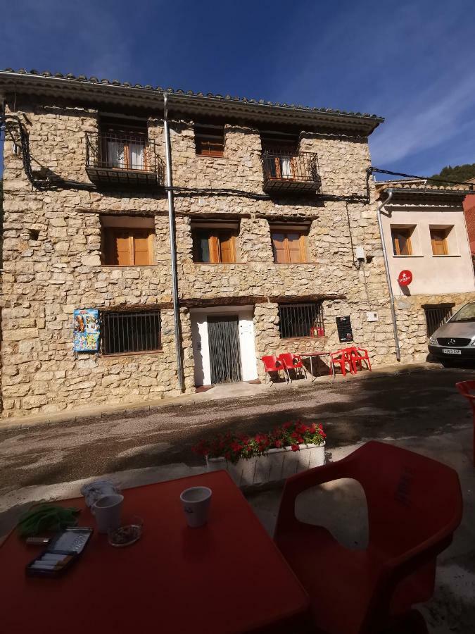 Casa Rural Y Albergue Tormon Esterno foto