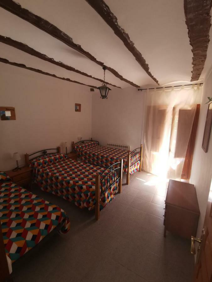 Casa Rural Y Albergue Tormon Esterno foto