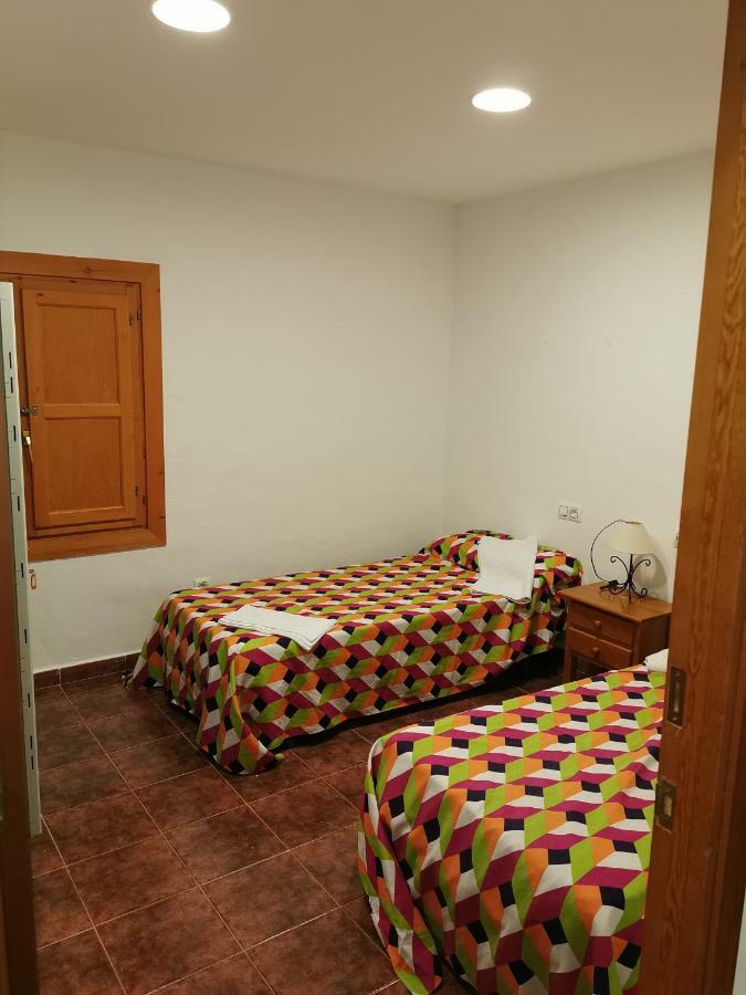 Casa Rural Y Albergue Tormon Esterno foto