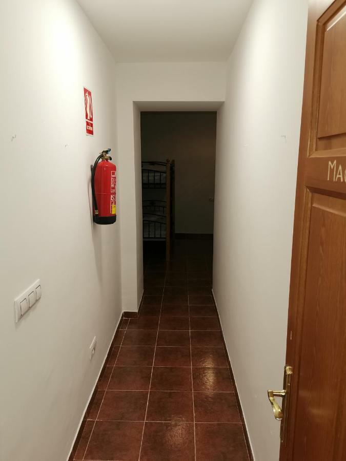Casa Rural Y Albergue Tormon Esterno foto